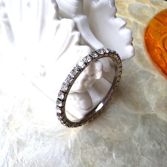 Vintage Graziano CN clear rhinestone bangle bracelet. - Picture 3 of 5